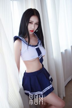 美女打屁屁